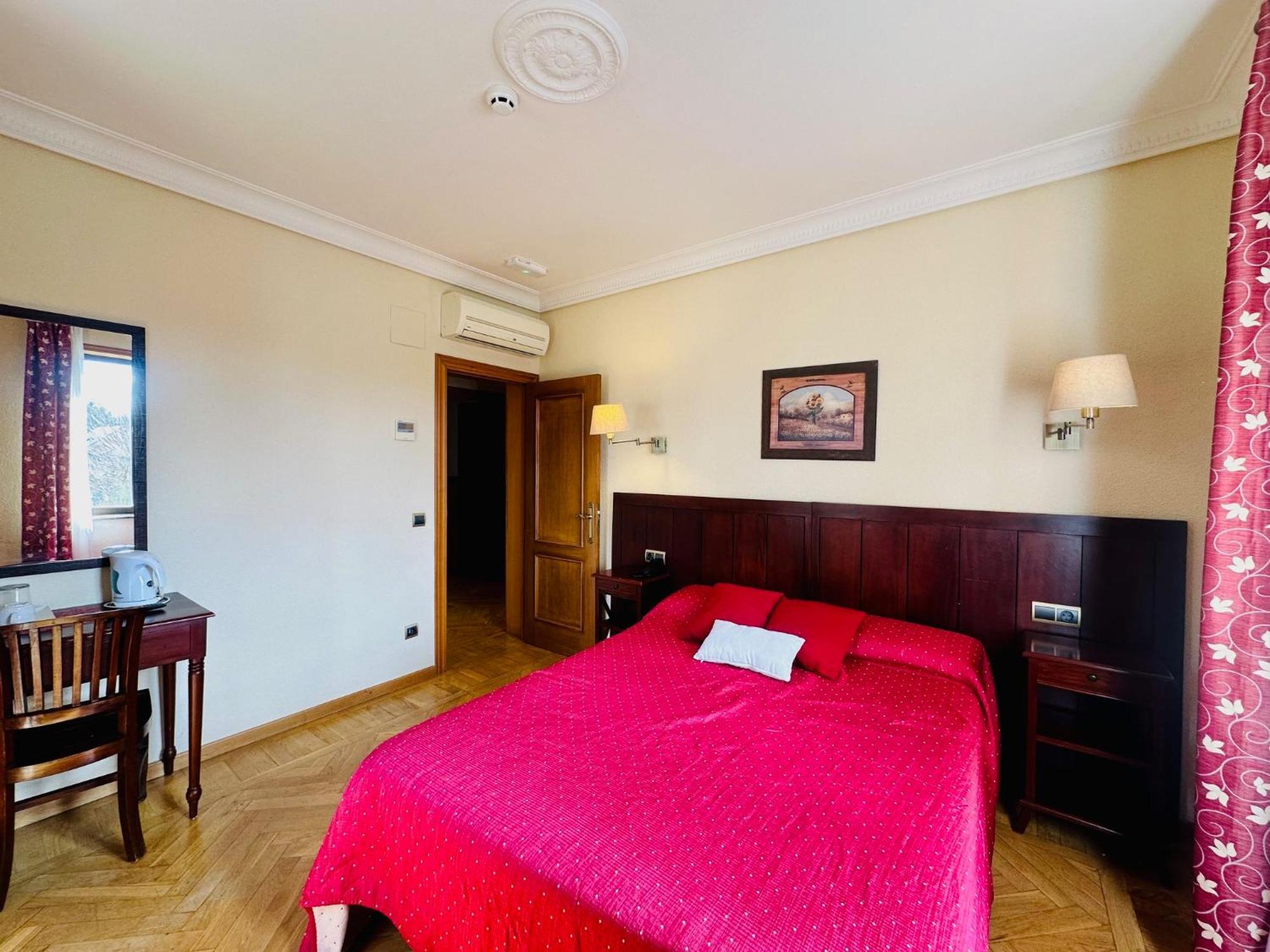 Hotel Boutique Rural Punta Me Torreblanca กัวดาร์รามา ภายนอก รูปภาพ