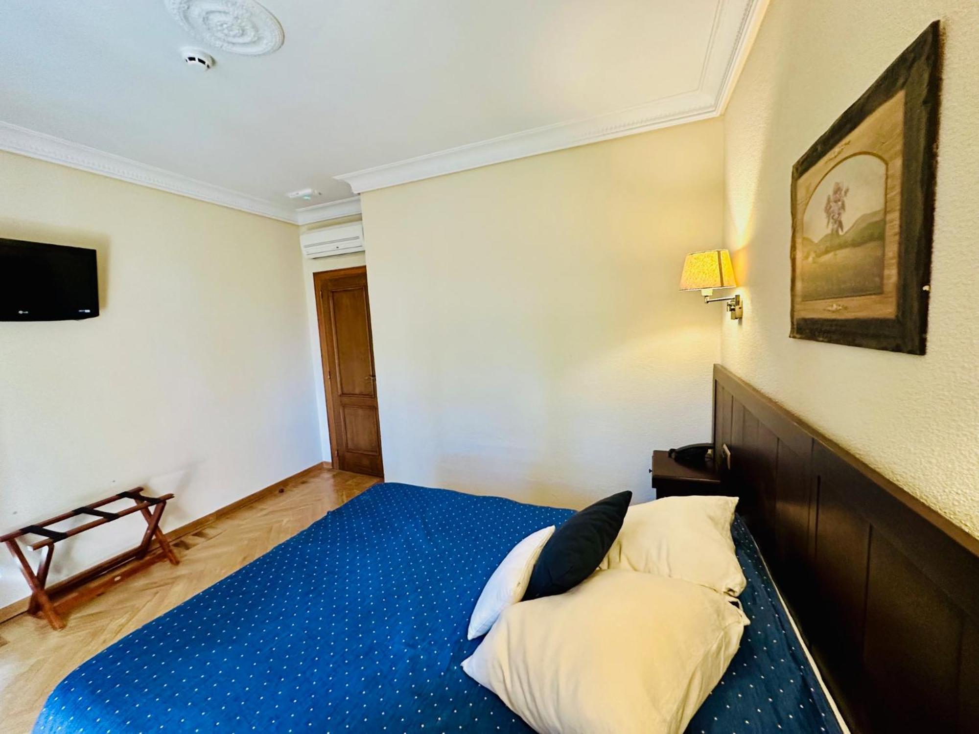 Hotel Boutique Rural Punta Me Torreblanca กัวดาร์รามา ภายนอก รูปภาพ