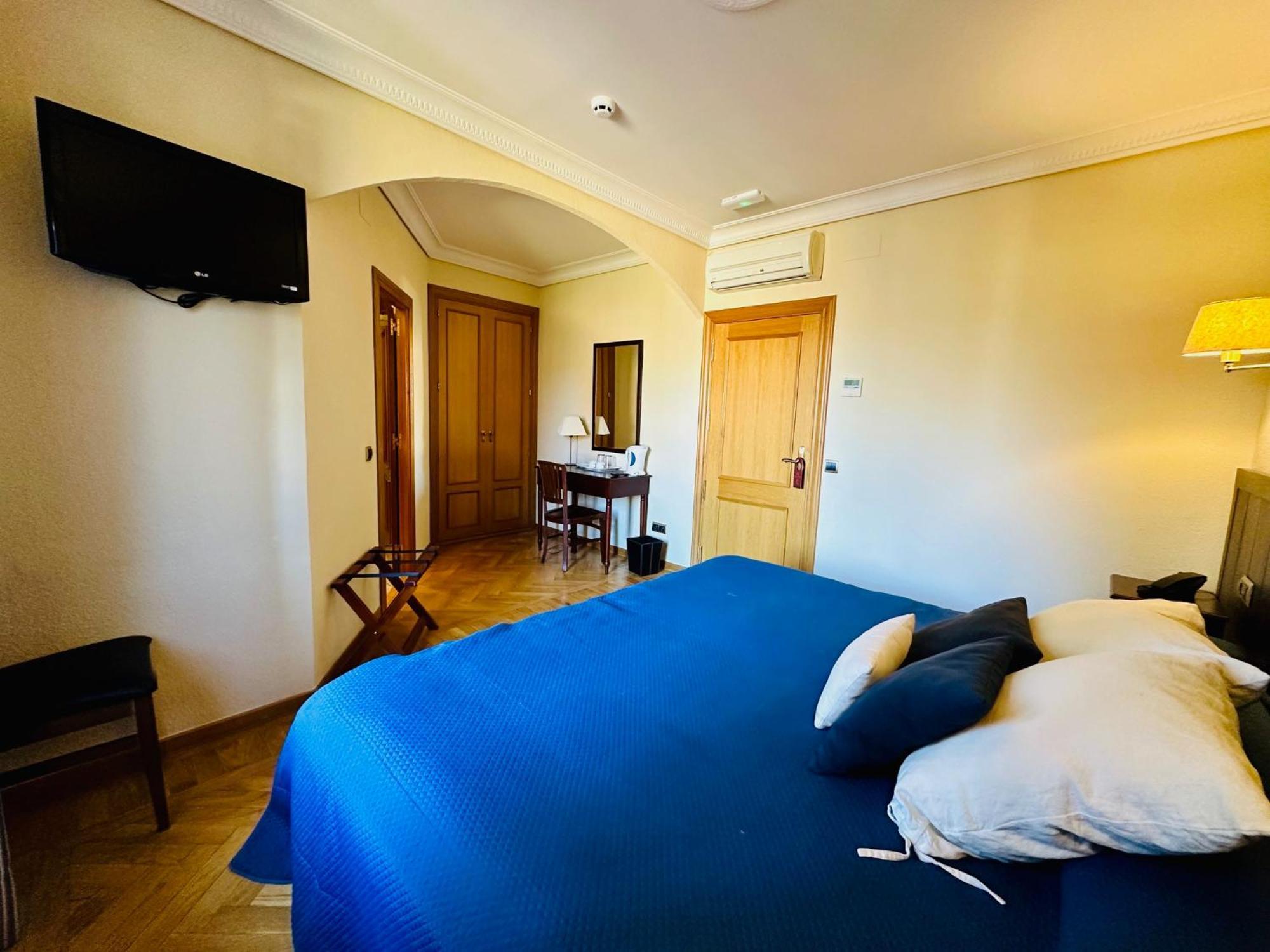 Hotel Boutique Rural Punta Me Torreblanca กัวดาร์รามา ภายนอก รูปภาพ